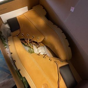 Size 4 Tan timberland (kids)